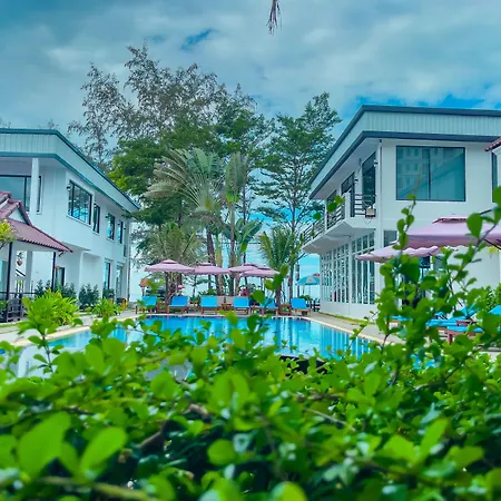 Sea Breeze Resort-2